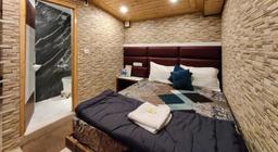 Hotel Midtown Malhotras in Shimla