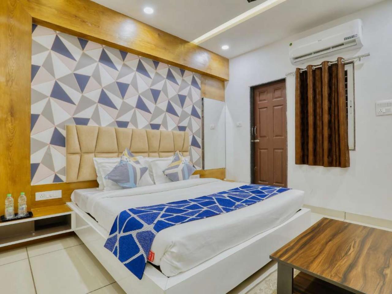Hotel B Fine in Indore