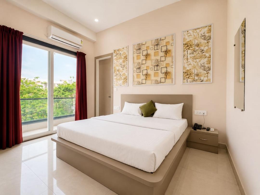 Hotel Blue Fern - Near India Expo Center & Mart in Noida