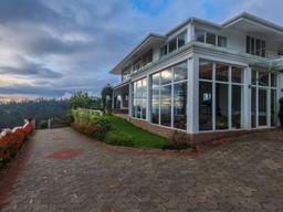 StayVista | The Lilly 4 BHK Villa in Ooty
