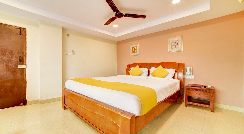 Hotel Padmini Elite in Hyderabad
