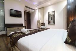 Hotel Waterfall in Delhi