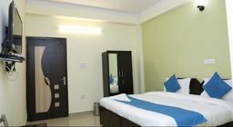 Hotel Silver Land in Delhi
