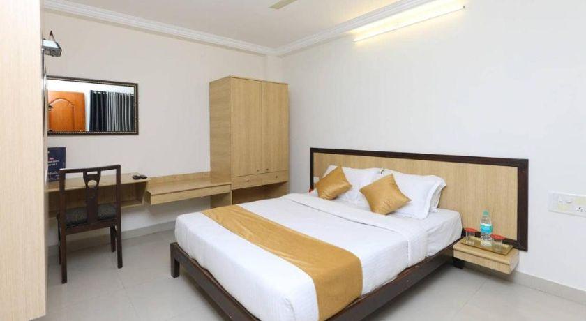 Hotel Halfmoon in Chennai