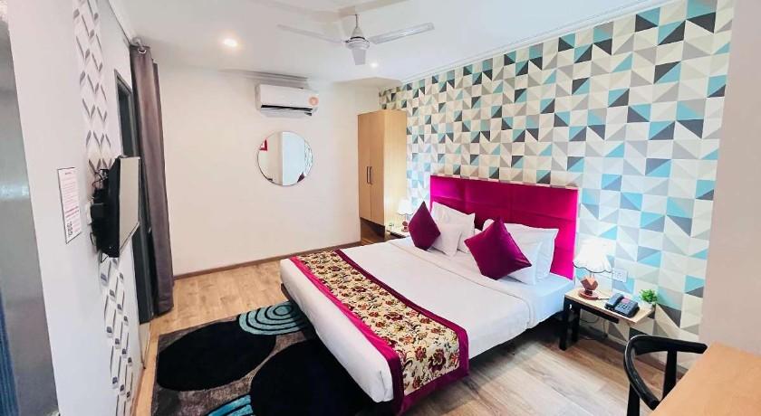 Qotel Comfort Chattarpur in Delhi