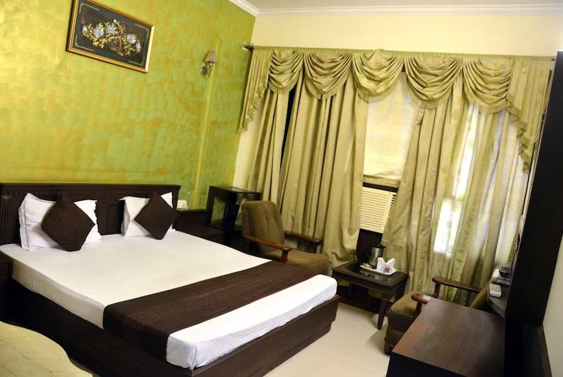 Hotel City Paradise in Chandigarh