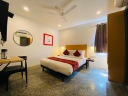 Qotel Comfort Golden Saffron in Delhi