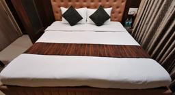 Hotel Ratna Paradise in Thane
