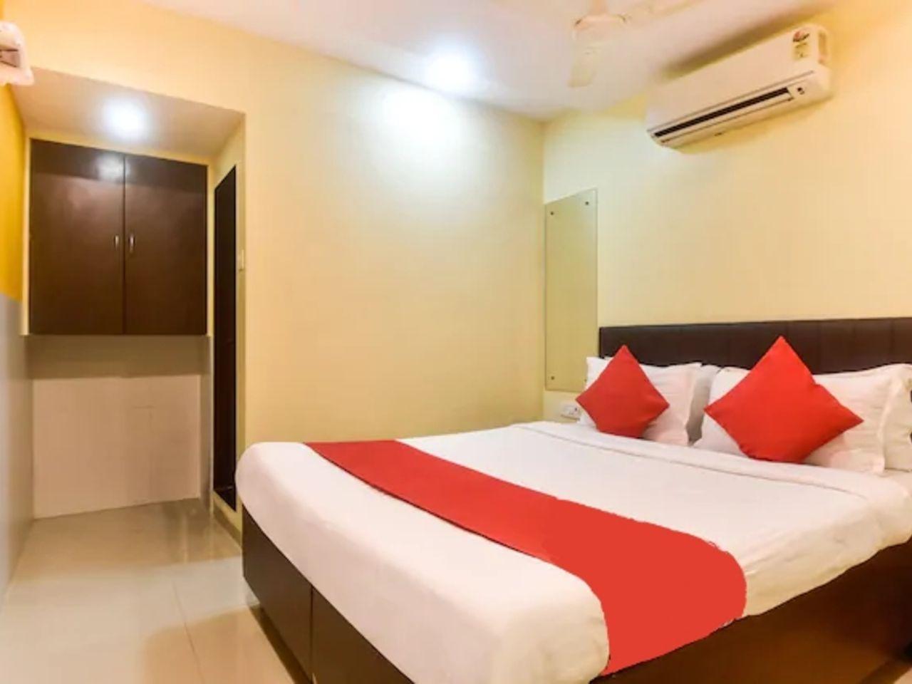 Hotel Paradise in Mumbai