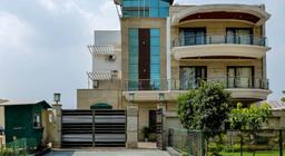 Hotel Golf View Suites in Gurgaon