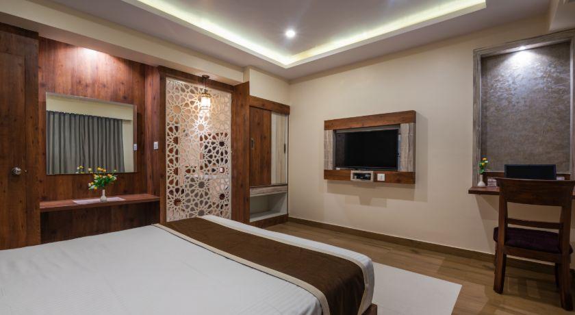 Hotel Monarch International in Bangalore