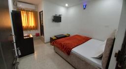 Hotel Metro Regency in Lucknow