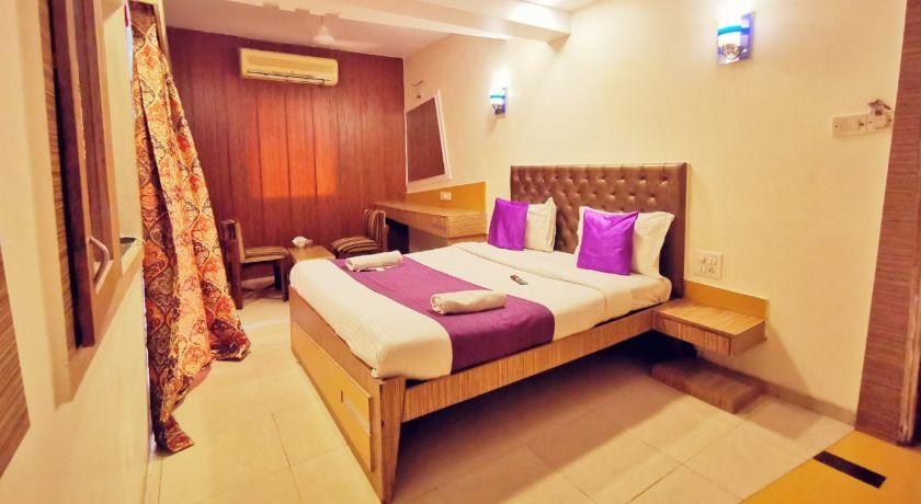 Hotel Neelkiran in Navi Mumbai