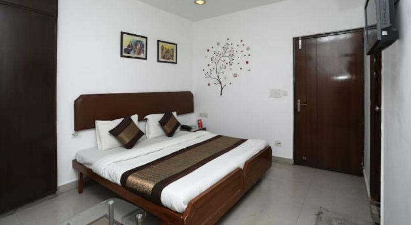 Hotel White House in Gurgaon