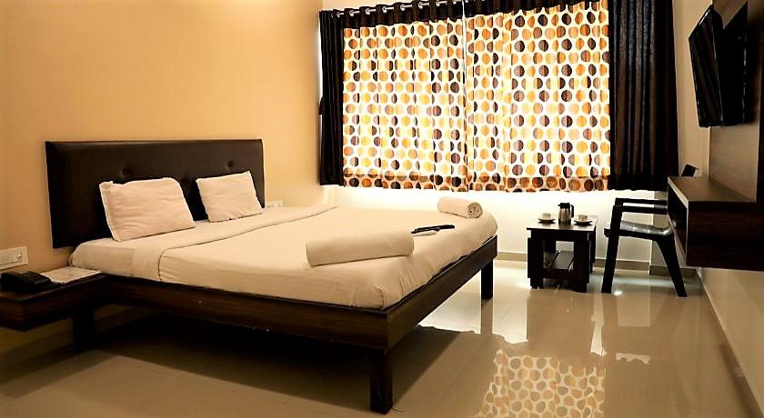 Hotel Krushna Express Inn in Bhiwandi