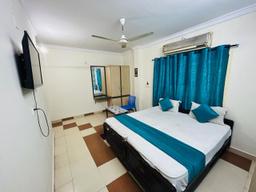 Hotel Silver Moon in Hyderabad