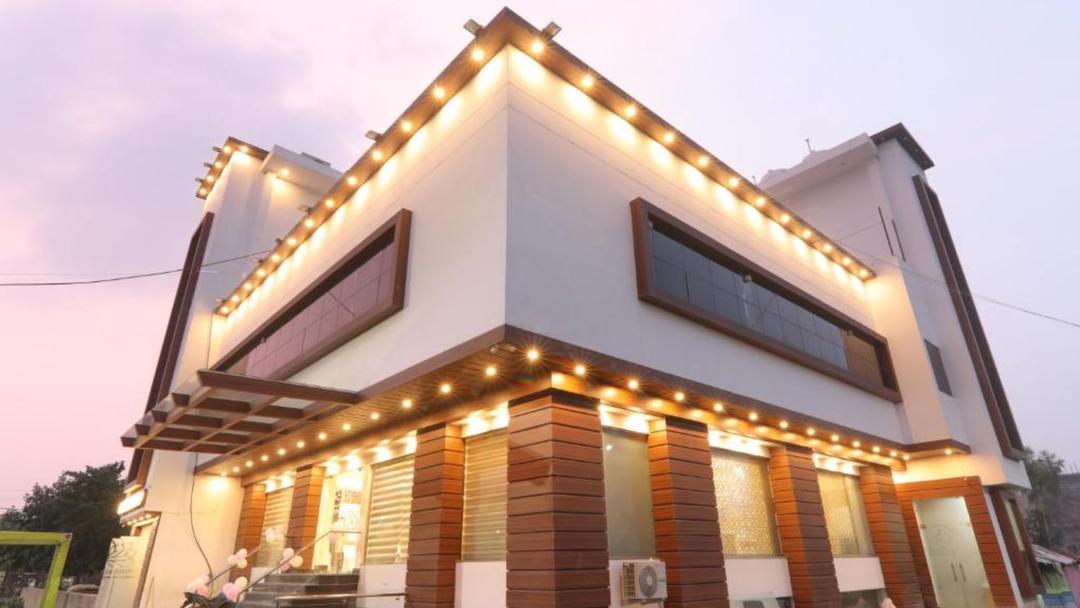 Hotel Aashiyana Residency in Lucknow