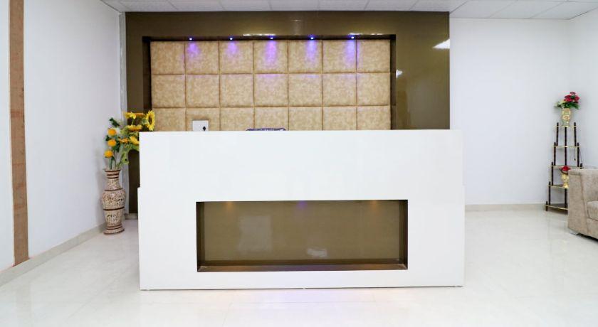 Hotel The Grand Palace in Ghaziabad