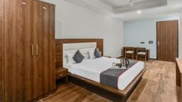 Hotel The Golf Inn in Noida