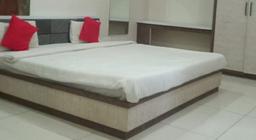 Hotel Lakhdatar Inn in Shegaon