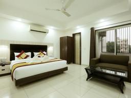 Green Lotus Residency in Delhi