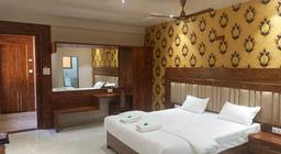 Hotel Apratim in Thane