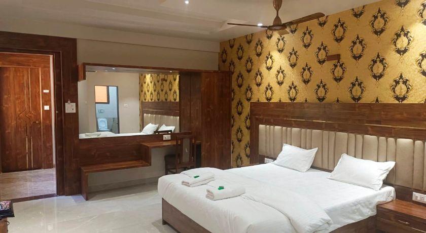 Hotel Apratim in Thane