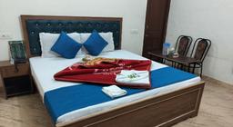 Hotel Holiday Inn Paradise in Chandigarh