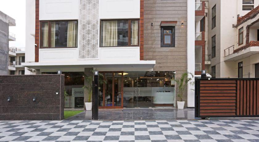 Hotel Golf Inn in Gurgaon