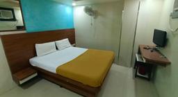 Hotel Navratna Residency in Thane