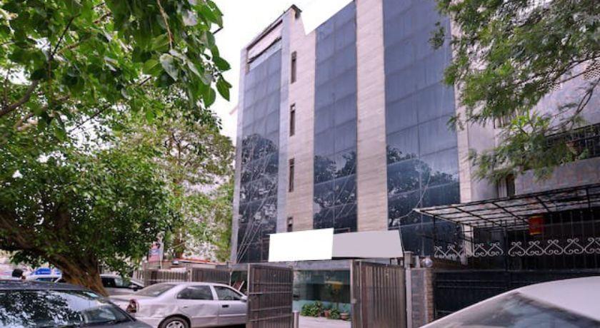 Hotel Lotus Palace in Delhi