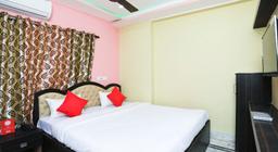 Red velvet Inn in Kolkata