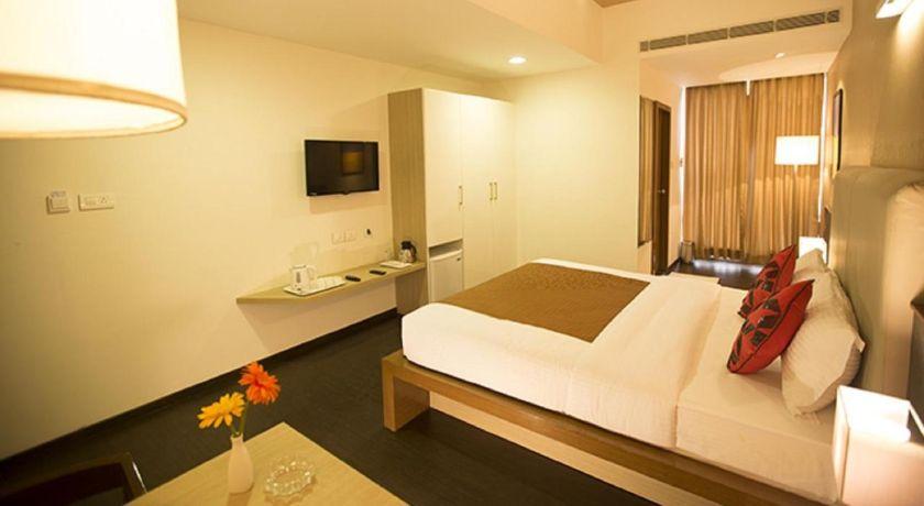 Vinaya Royal Inn in Bangalore