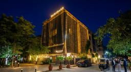 Hotel Palm Grand in Delhi