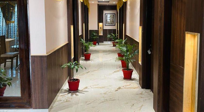 Hotel Dining Inn in Meerut