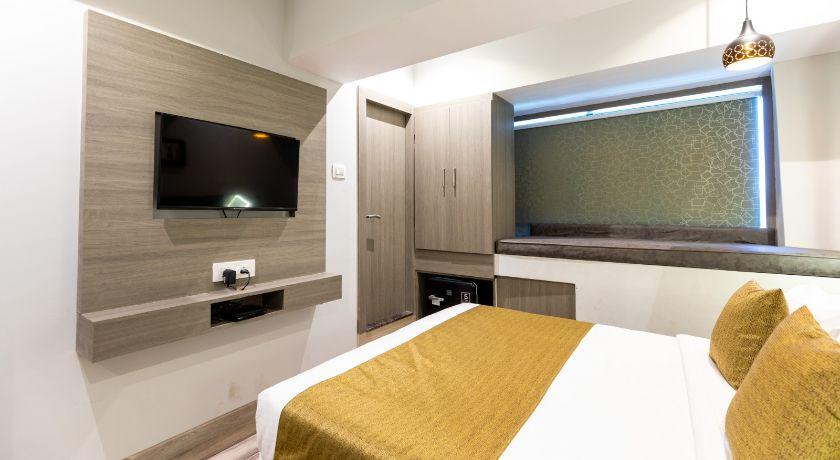Hotel Larmont Luxury in Mumbai