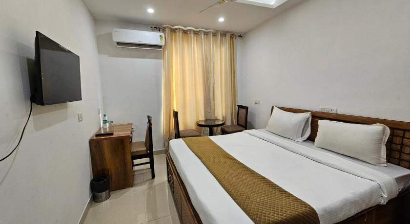 Hotel JPM The Oscar Hospitality in Delhi