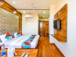 Hotel Black Diamond in Zirakpur