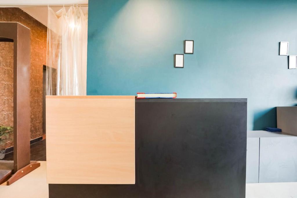 Hotel Blue Stone in Delhi