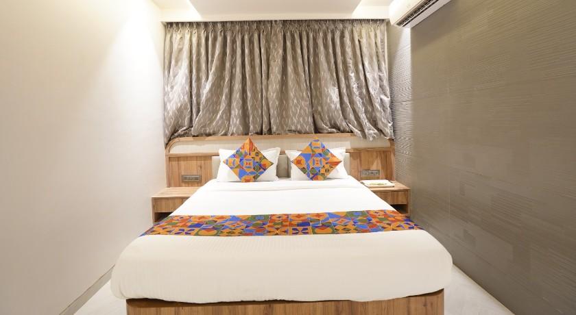 Mood Hotel in Vasai Virar