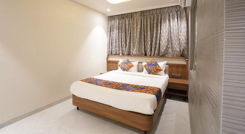Mood Hotel in Vasai Virar