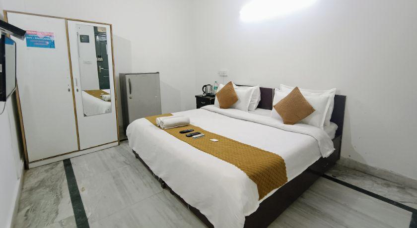Hotel Hauz Khas Fort View in Delhi