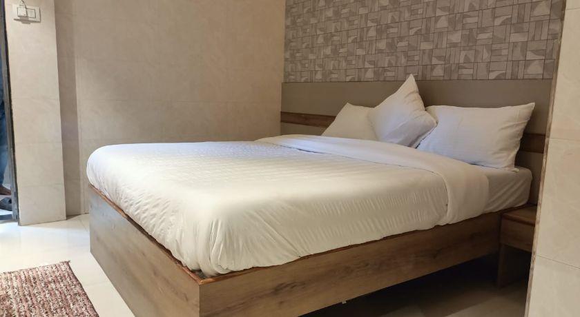 Hotel Eastern Plaza in Mumbai
