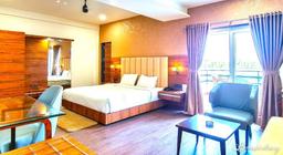 Hotel Royal Cliff in Nagpur