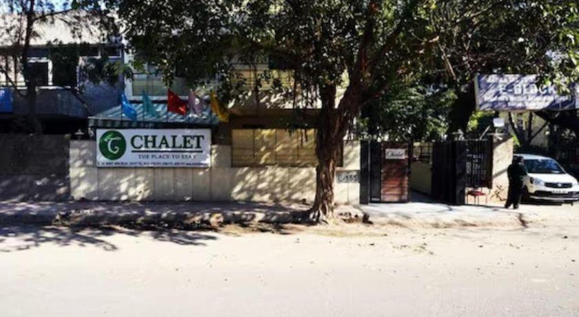 Niksen Hotel's At Saket in Delhi