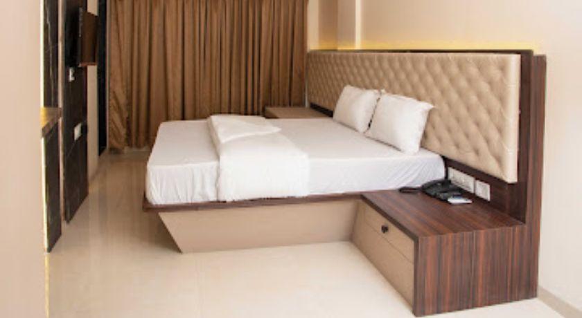 Hotel Mairead in Vasai Virar
