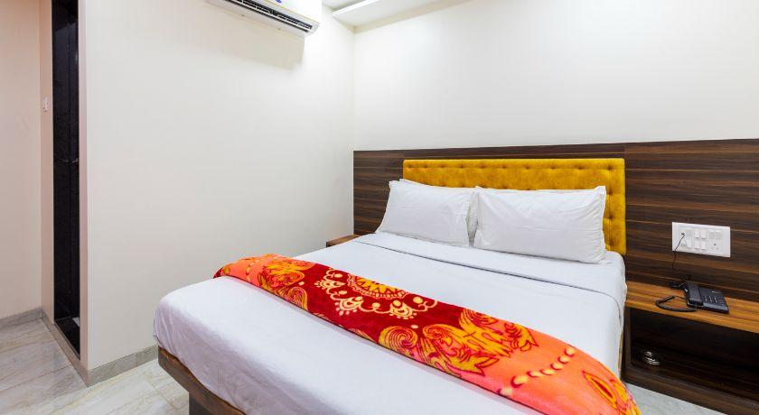 Hotel Samrat Palace in Mumbai