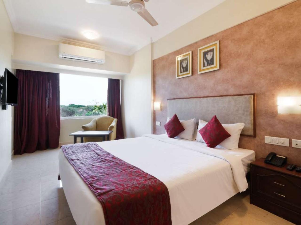 7 Apple Hotel - Pimpri in Pune