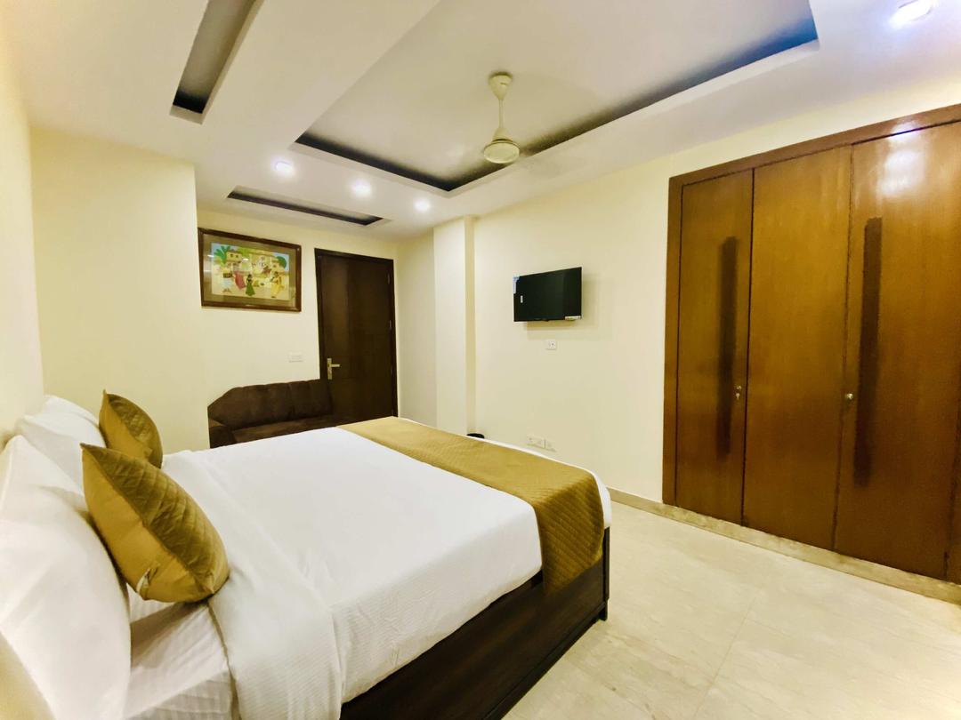 Hotel The Grand JPM in Delhi