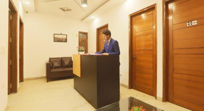 Hotel Surya Palace in Noida